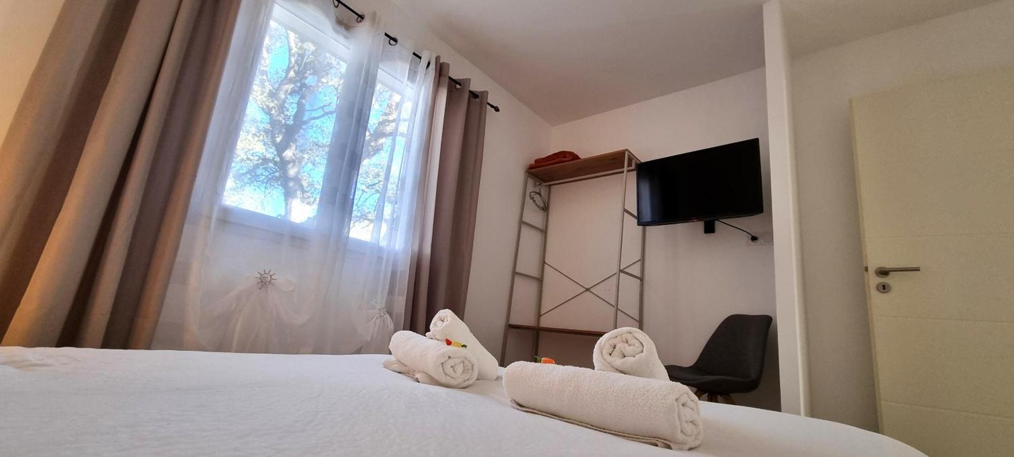 L'Eden Des Aspres Villa Тюир Екстериор снимка